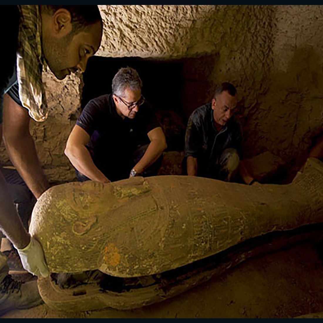 200920212902 04 egypt sarcophagi discovery