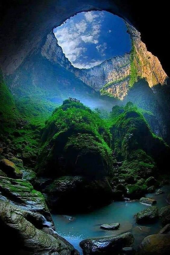 The Heavenly Well (xiaozhai tiankeng), the deepest sink in the world in China – Breaking International