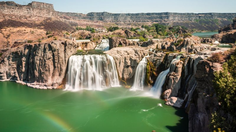 Explore the Beauty of Shoshone Falls State Park: The Largest on Earth Containing Thousands of Dazzling Waterfalls