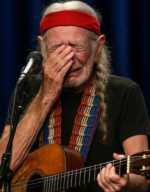 Willie Nelson Didn’t Cry After an Eight-Minute Standing Ovation — But the Love for Him Is Absolutely Real